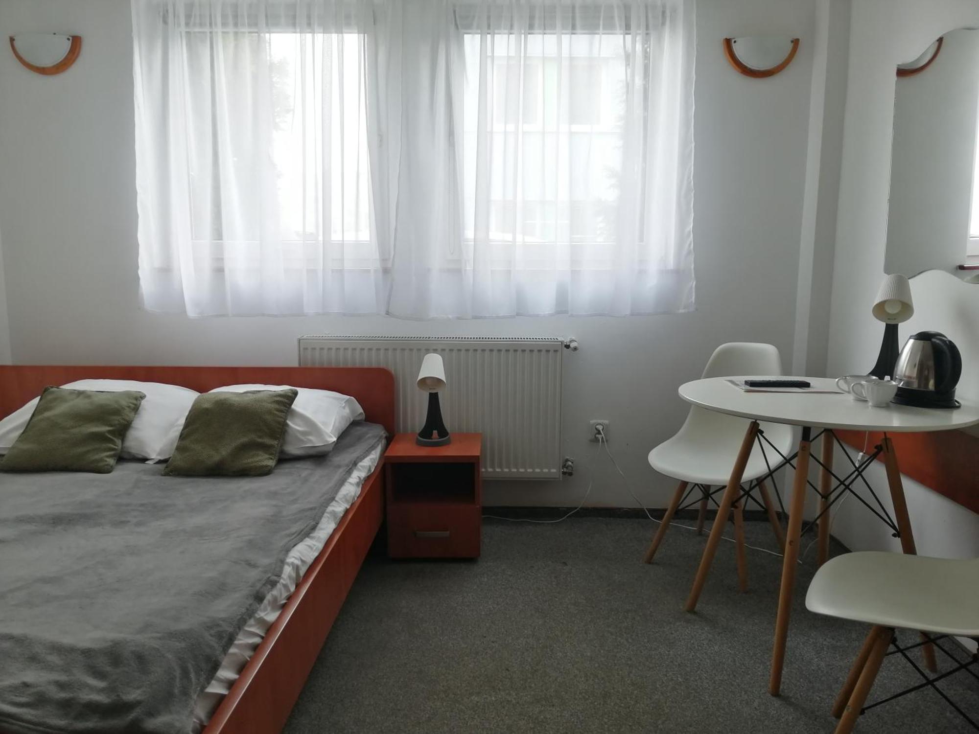 Hotel Dabrowiak Dąbrowa Górnicza Esterno foto